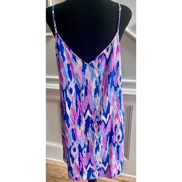 💜 Lilly Pulitzer Lela Dress – One Too Many Print | Size L | 100% Silk - Picture 1 of 7